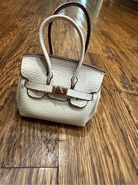 Cream Textured Mini Bag Charm Tote Handbag with Gold Hardware